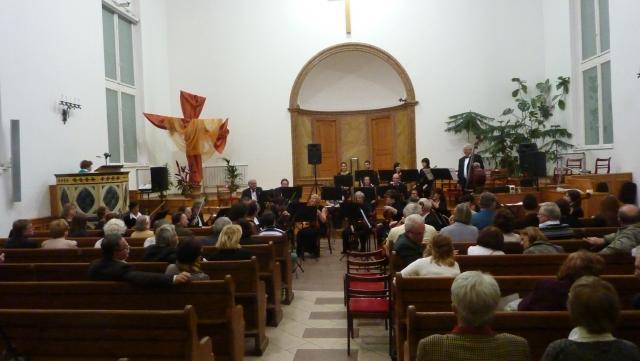 2014. március 22-i koncert Szekeres Tamással 2014. március 22-i koncert Szekeres Tamással